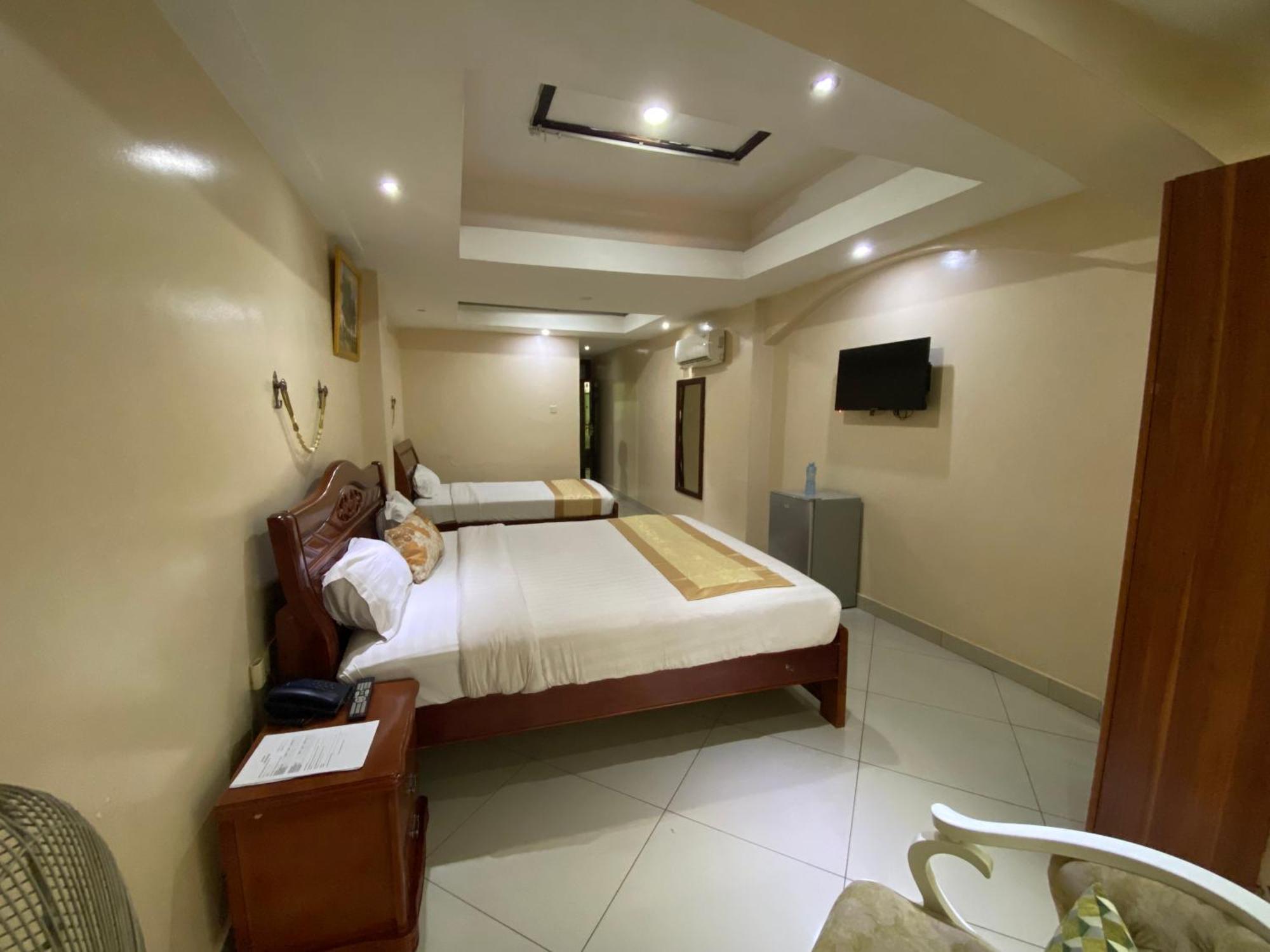 La Grande Hotel Kampala Exterior foto